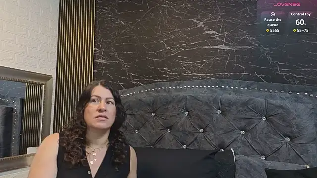 charlotte  G online show from 19, 4, 2026