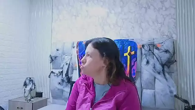 charlotte  G online show from 24, 10, 2025