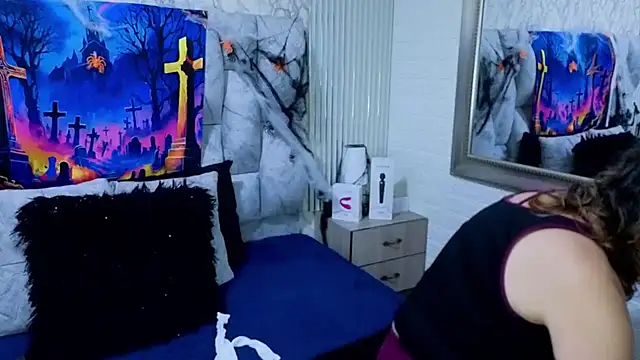 charlotte  G online show from 30, 10, 2025