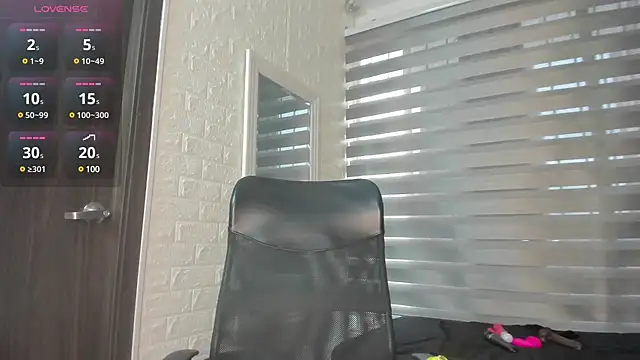 charlotte  G online show from 25, 2, 2025