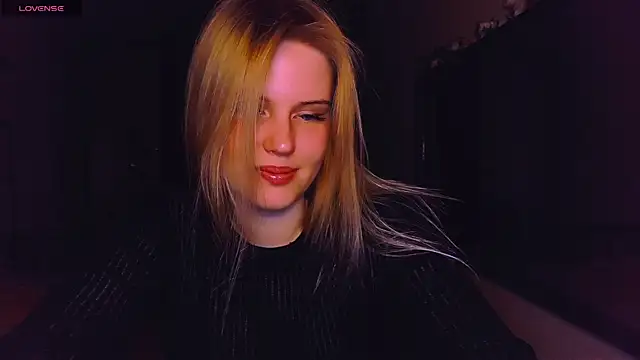 Snapshot of VoluptuousDreams chatting on 21, 2, 2025 VoluptuousDreams online show from 21, 2, 2025