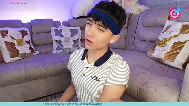 Niico Cruz online show from 3, 12, 2025