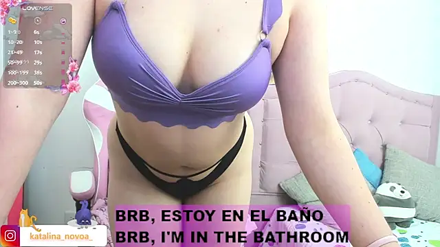 Katalina novoa online show from 9, 11, 2025