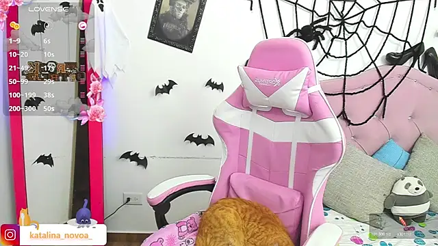 Katalina novoa online show from 16, 10, 2025