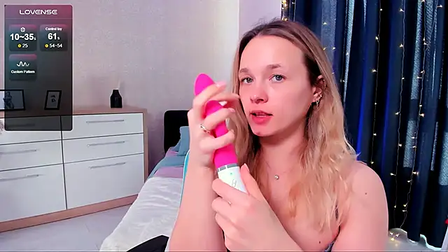 Snapshot of SherillBrill chatting on 22, 3, 2025 SherillBrill online show from 22, 3, 2025