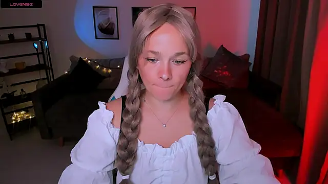 Snapshot of SherillBrill chatting on 28, 9, 2025 SherillBrill online show from 28, 9, 2025