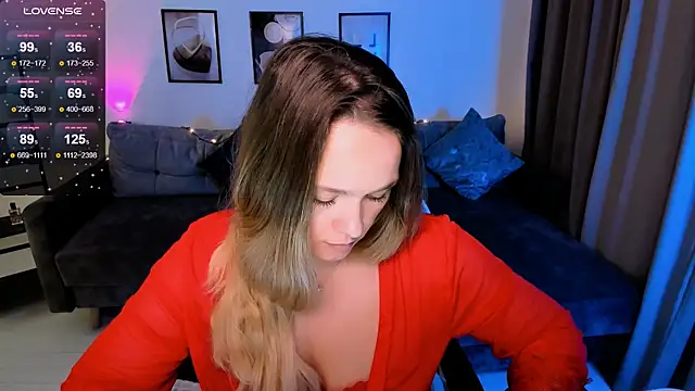 Snapshot of SherillBrill chatting on 8, 11, 2025 SherillBrill online show from 8, 11, 2025