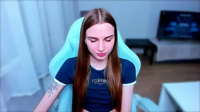 StellaLawless online show from 2, 3, 2025