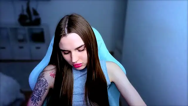 StellaLawless online show from 6, 11, 2025