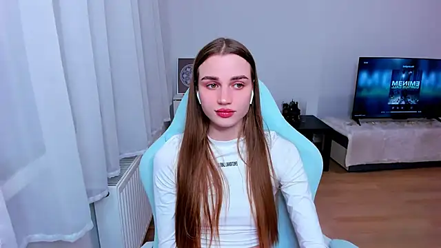 StellaLawless online show from 28, 2, 2025