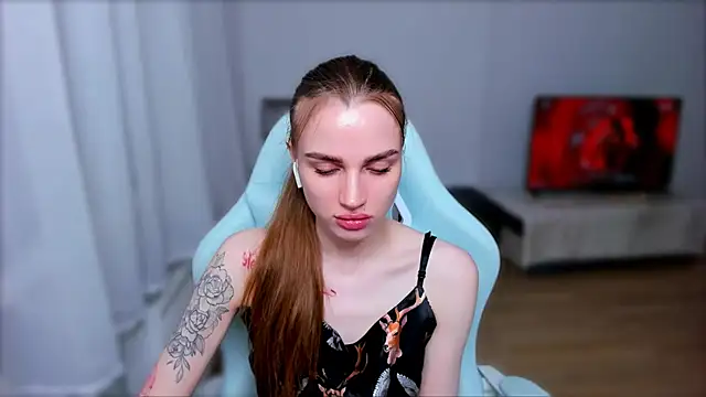 StellaLawless online show from 25, 2, 2025