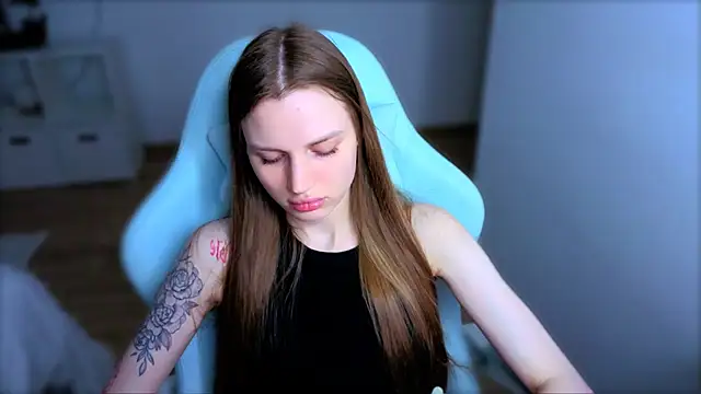 StellaLawless online show from 5, 4, 2026