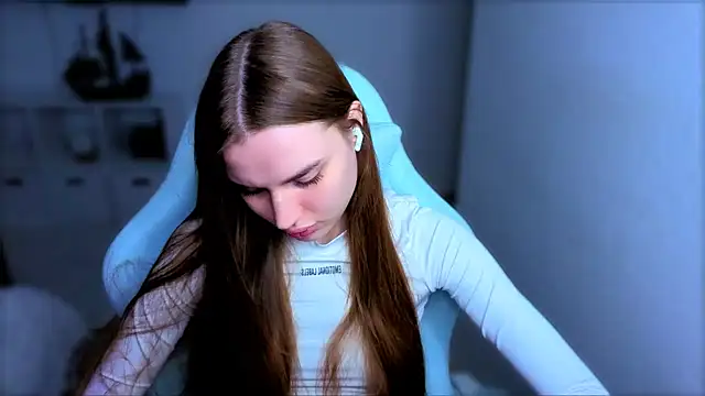 StellaLawless online show from 29, 10, 2025