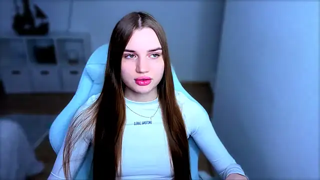 StellaLawless online show from 19, 11, 2025