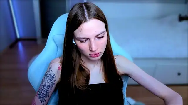 StellaLawless online show from 17, 7, 2026