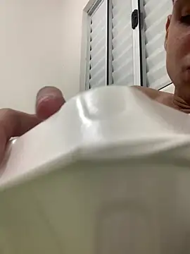 matheuszk 007 online show from 22, 4, 2026