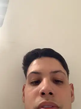 Snapshot of matheuszk_007 chatting on 18, 10, 2025 matheuszk 007 online show from 18, 10, 2025