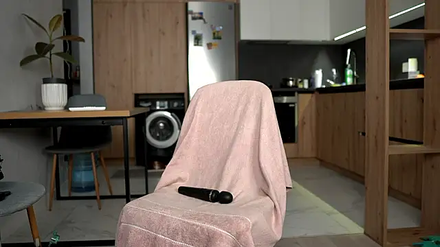 Nikita Karma online show from 5, 2, 2026