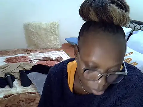 Snapshot of Sweet_Bear chatting on 30, 6, 2026 Sweet Bear online show from 30, 6, 2026
