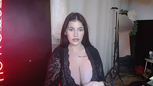 Bustyjessicalouu online show from 23, 2, 2025