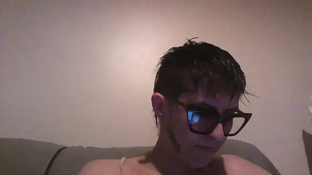 Snapshot of nickfxx chatting on 23, 10, 2025 nickfxx online show from 23, 10, 2025