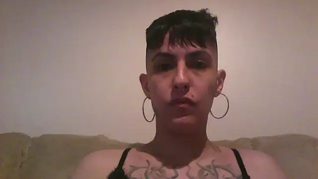Snapshot of nickfxx chatting on 15, 11, 2025 nickfxx online show from 15, 11, 2025