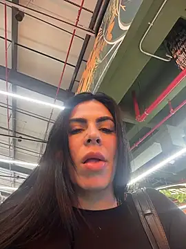 valecruz903 online show from 12, 11, 2025