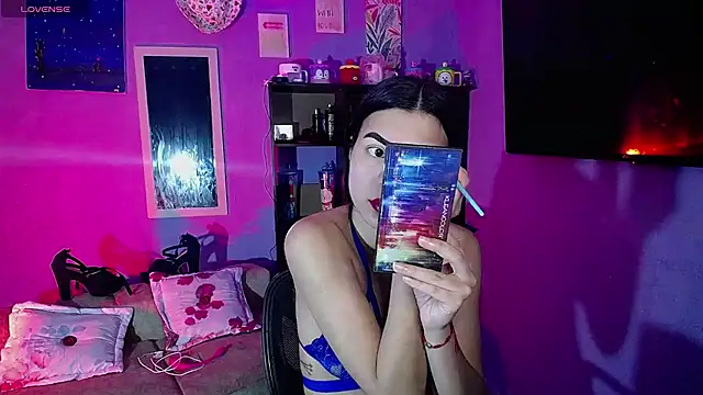 IsisRouse online show from 18, 11, 2025