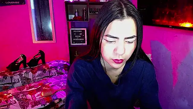 IsisRouse online show from 30, 11, 2025