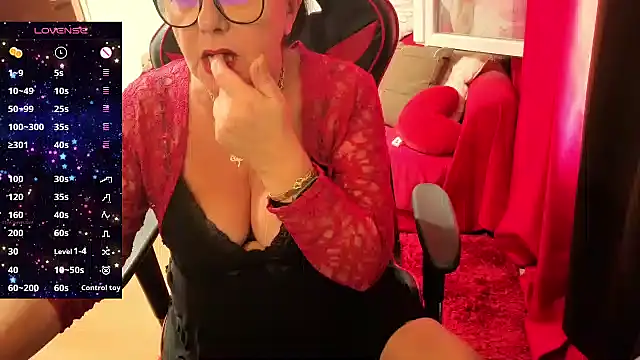 Snapshot of Verosexyfrench chatting on 30, 9, 2025 Verosexyfrench online show from 30, 9, 2025