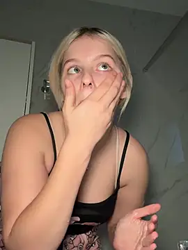 Allylove03 online show from 6, 2, 2026