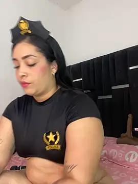 Snapshot of Sheeryl__ chatting on 31, 10, 2025 Sheeryl   online show from 31, 10, 2025