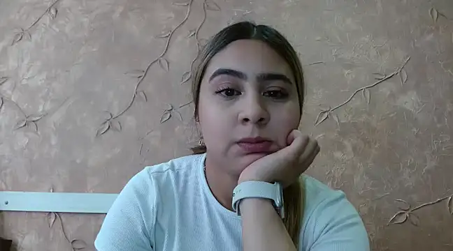Miabonnett  online show from 14, 3, 2025