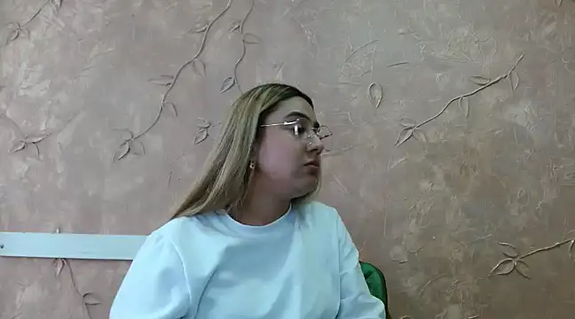 Miabonnett  online show from 18, 3, 2025
