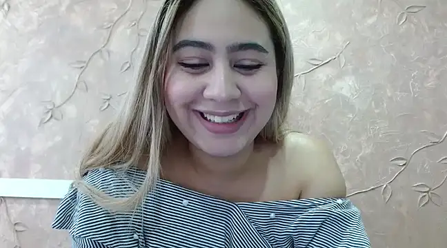 Miabonnett  online show from 26, 2, 2025