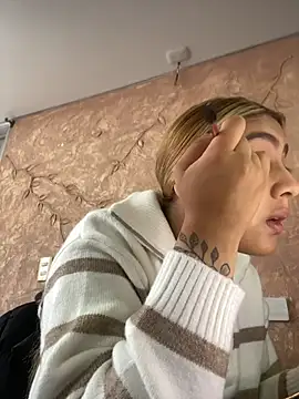 Miabonnett  online show from 20, 11, 2025