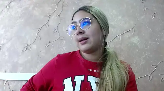 Miabonnett  online show from 11, 3, 2025