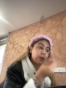 Miabonnett  online show from 28, 11, 2025