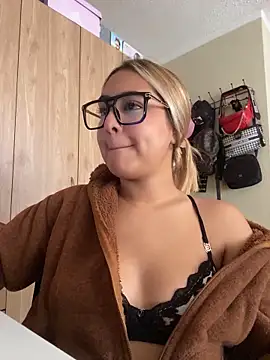 Miabonnett  online show from 1, 6, 2026