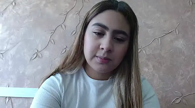 Miabonnett  online show from 21, 2, 2025