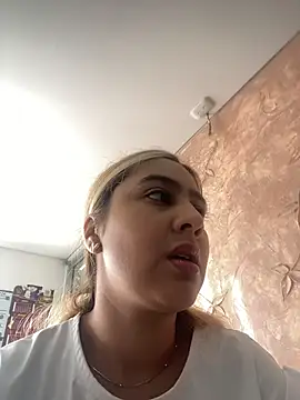 Miabonnett  online show from 29, 11, 2025