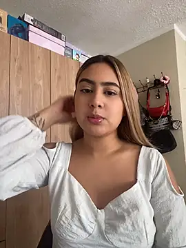 Snapshot of Miabonnett_ chatting on 16, 7, 2026 Miabonnett online show from 16, 7, 2026