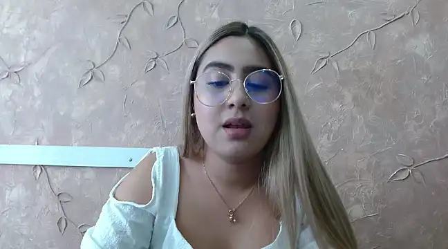 Miabonnett  online show from 11, 2, 2025
