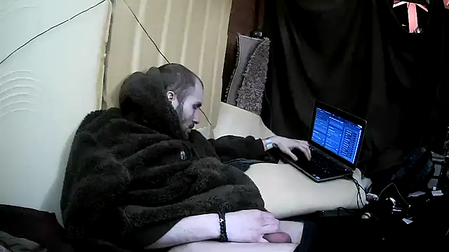 Snapshot of pervy_devil chatting on 1, 3, 2025 pervy devil online show from 1, 3, 2025