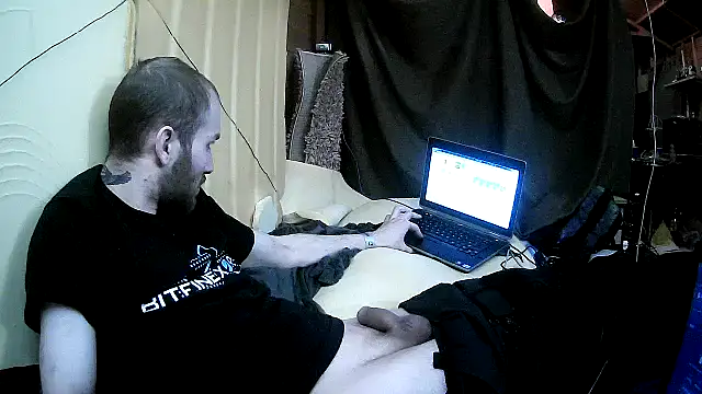 Snapshot of pervy_devil chatting on 1, 3, 2025 pervy devil online show from 1, 3, 2025