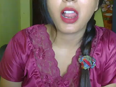 Snapshot of Model-Tanya chatting on 16, 3, 2025 Model-Tanya online show from 16, 3, 2025