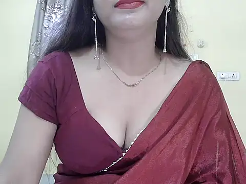 Snapshot of Model-Tanya chatting on 7, 5, 2026 Model-Tanya online show from 7, 5, 2026