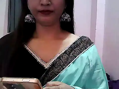 Snapshot of Model-Tanya chatting on 5, 2, 2025 Model-Tanya online show from 5, 2, 2025