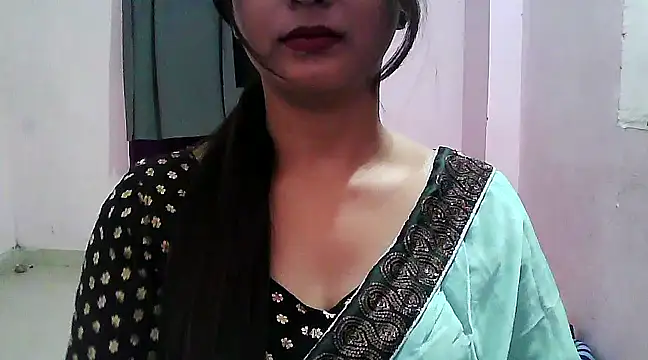 Snapshot of Model-Tanya chatting on 4, 2, 2025 Model-Tanya online show from 4, 2, 2025