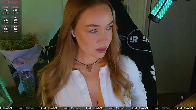 Emili1- online show from 17, 12, 2025